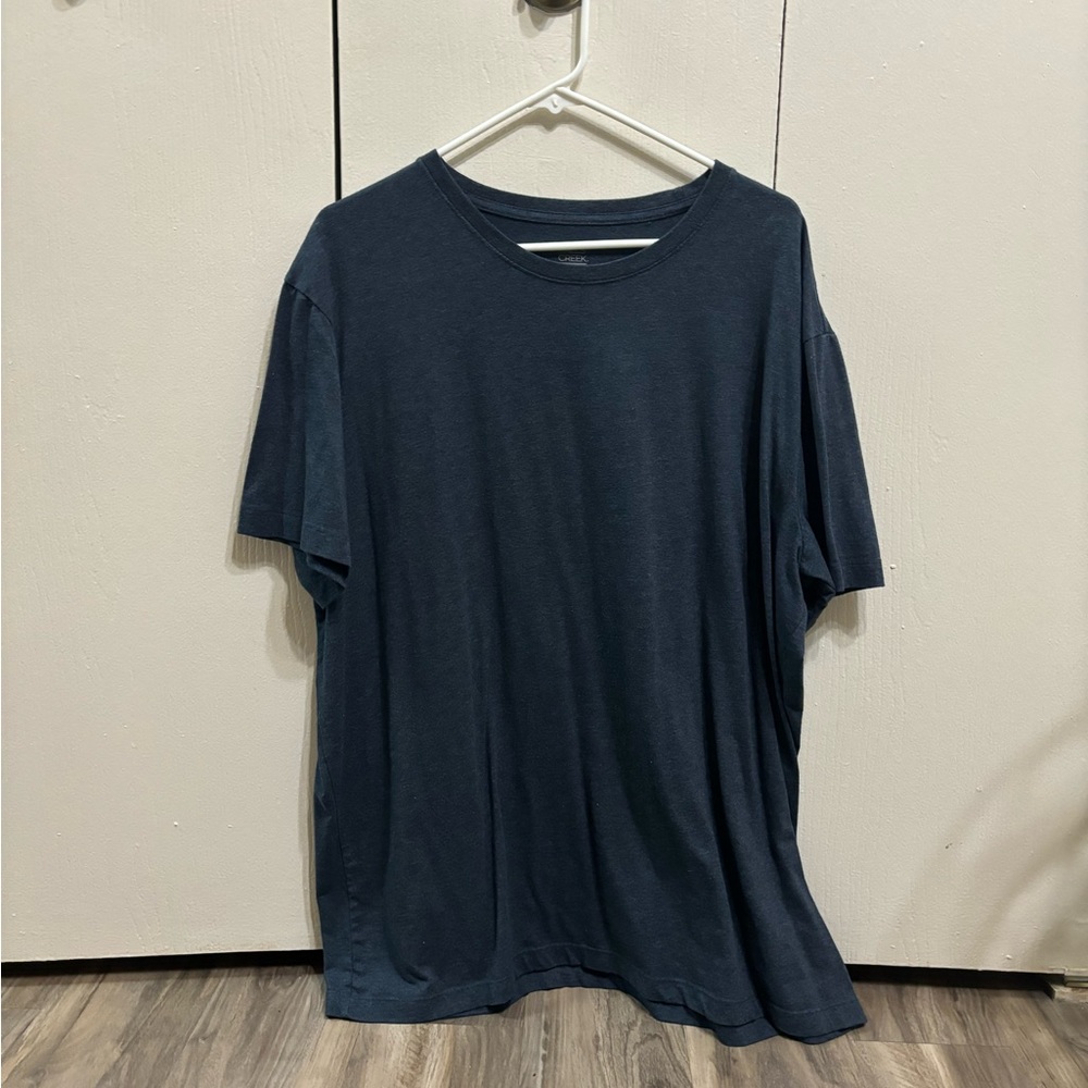 T- shirt